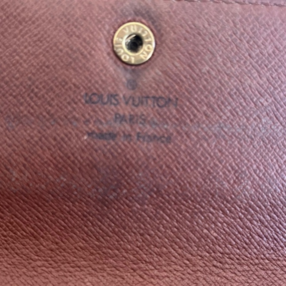 Louis VUITTON Vintage Monogram snap and zip Sarah Wallet - Picture 10 of 14
